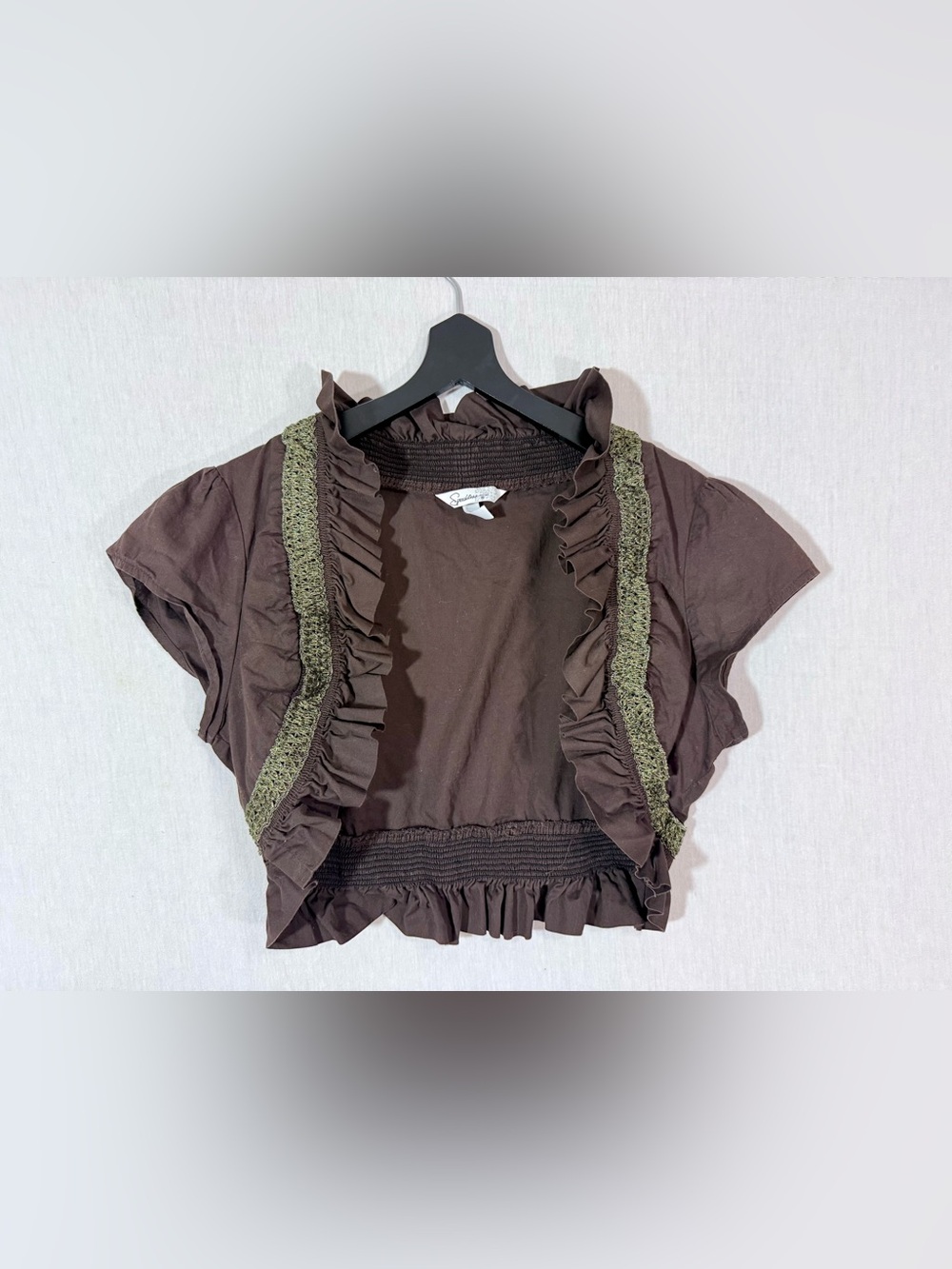 Speechless S Brown Ruffle Cropped Women's Top with Olive metallic Trim
